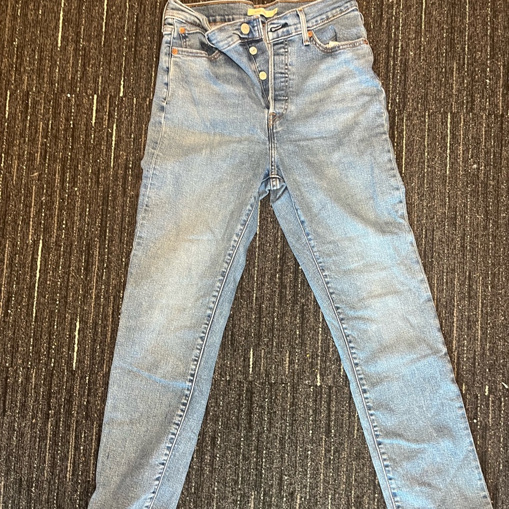 Levi's High Rise Blue Jeans Timeless Style
